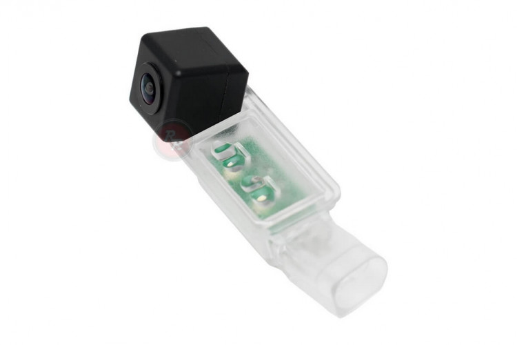 Камера заднего вида Redpower Premium VW031 VW Golf, Polo, Passat, Amarok (под лампочку)