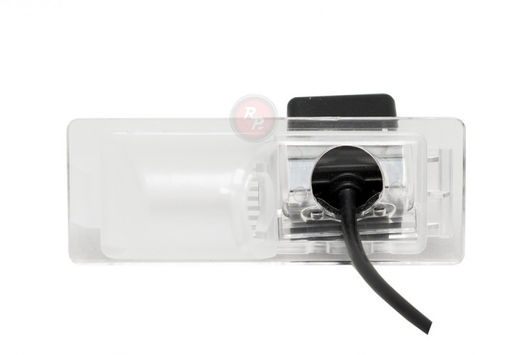 Камера заднего вида Redpower Premium CDLC136 Chevrolet Cruze хетч (12+), Aveo (12+), TrailBlazer (12+), Opel Mokka (12+) Astra J унив.