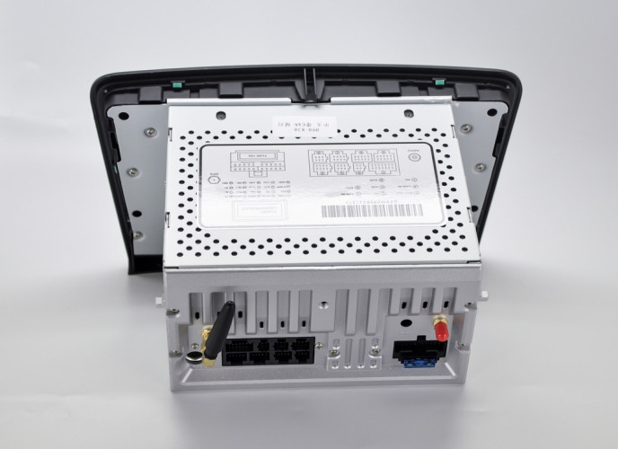 Штатная магнитола Carmedia T30-830 Skoda Superb 2009-2013