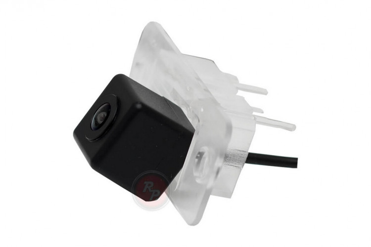 Камера заднего вида Redpower Premium VW036 VW Golf IV;Bora ;Passat [B5] ;Tiguan 2007-16; Touareg 2002-10 с сохранением штат. лампочки