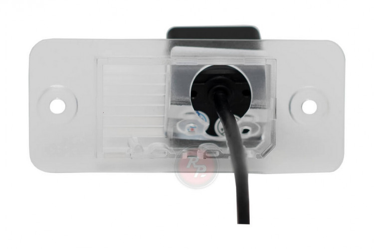 Камера заднего вида Redpower Premium VW036 VW Golf IV;Bora ;Passat [B5] ;Tiguan 2007-16; Touareg 2002-10 с сохранением штат. лампочки