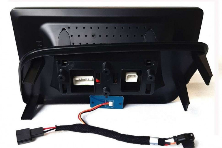 Штатная магнитола Radiola TC-8220 Audi Q5 (2018-2020)