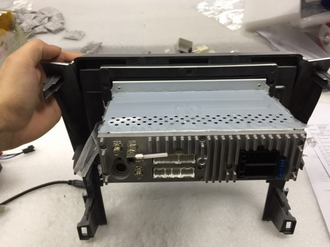 Штатная магнитола Carmedia NM-049-MTK Toyota Camry (2011-2014) (V50)