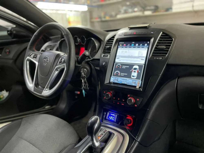 Штатная магнитола Tesla Carmedia ZF-1069BL-Q6 Opel Insignia (2009-2013) черный