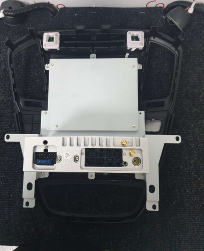 Штатная магнитола Tesla Carmedia ZF-1069BL-DSP Opel Insignia 2009-2013 черный