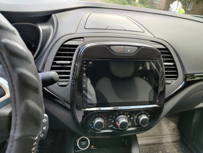 Штатная магнитола Teyes CC3 4/64 Renault Kaptur (2016-2019) F1