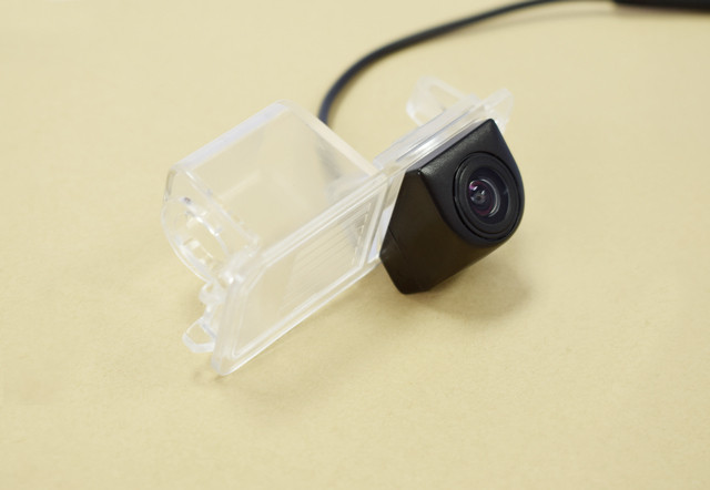 Камера заднего вида FarCar (Winca) №549 Volkswagen Polo, Golf, Passat CC, Passat B7 (sedan)