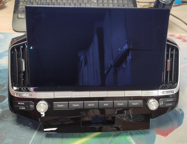 Штатная магнитола Сarmedia KP-T1301 Toyota Land Cruiser 200 (2007-2015) Low