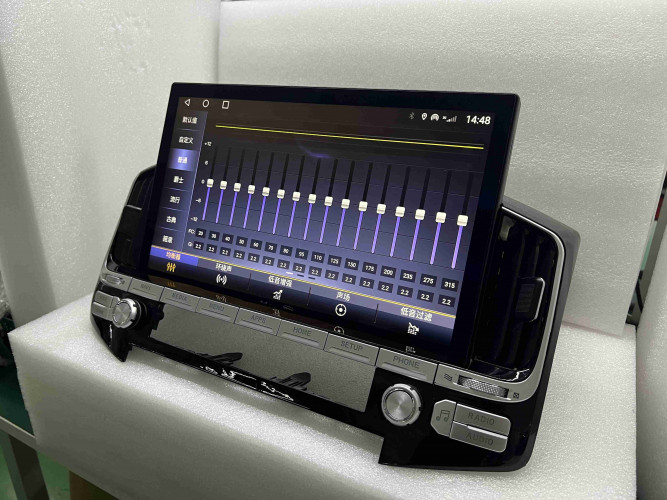 Штатная магнитола Сarmedia KP-T1302 Toyota Land Cruiser 200 2015+ Low