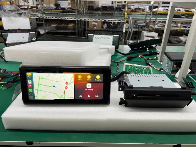 Штатная магнитола Сarmedia KP-T1210 Toyota Land Cruiser 300 2021+ Low