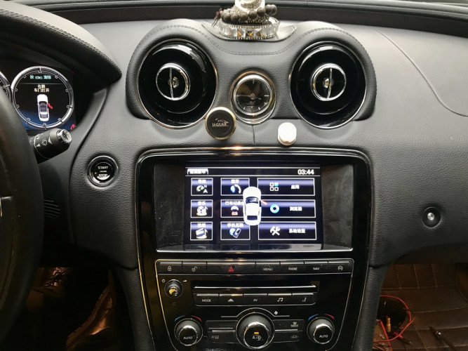 Штатная магнитола Сarmedia XN-J8001 Jaguar XJL 2013-2015