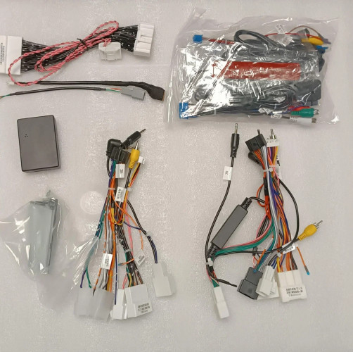 Штатная магнитола Carmedia NH-T1215C Toyota Highlander 2022+